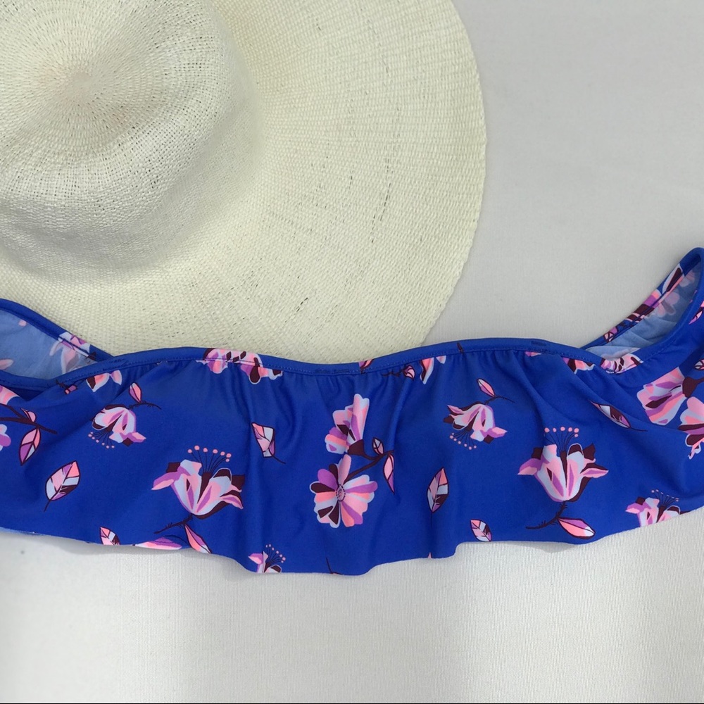 3/$15 Gianni Bini Off The Shoulder Flutter Swim Top